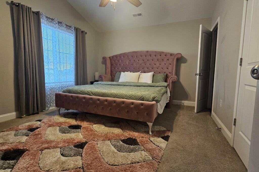 Gorgeous 3 Bedroom Home With Cable Tv In All Rooms & Free Wi-Fi Concord Dış mekan fotoğraf