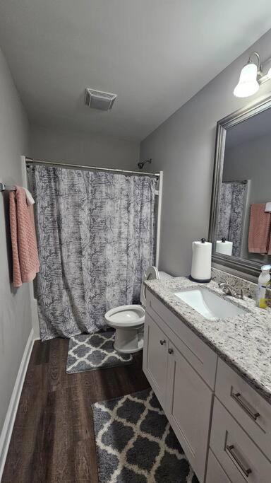 Gorgeous 3 Bedroom Home With Cable Tv In All Rooms & Free Wi-Fi Concord Dış mekan fotoğraf